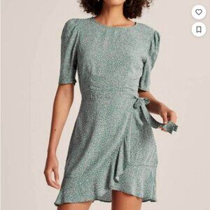 Abercrombie & Fitch Green and White Dress S